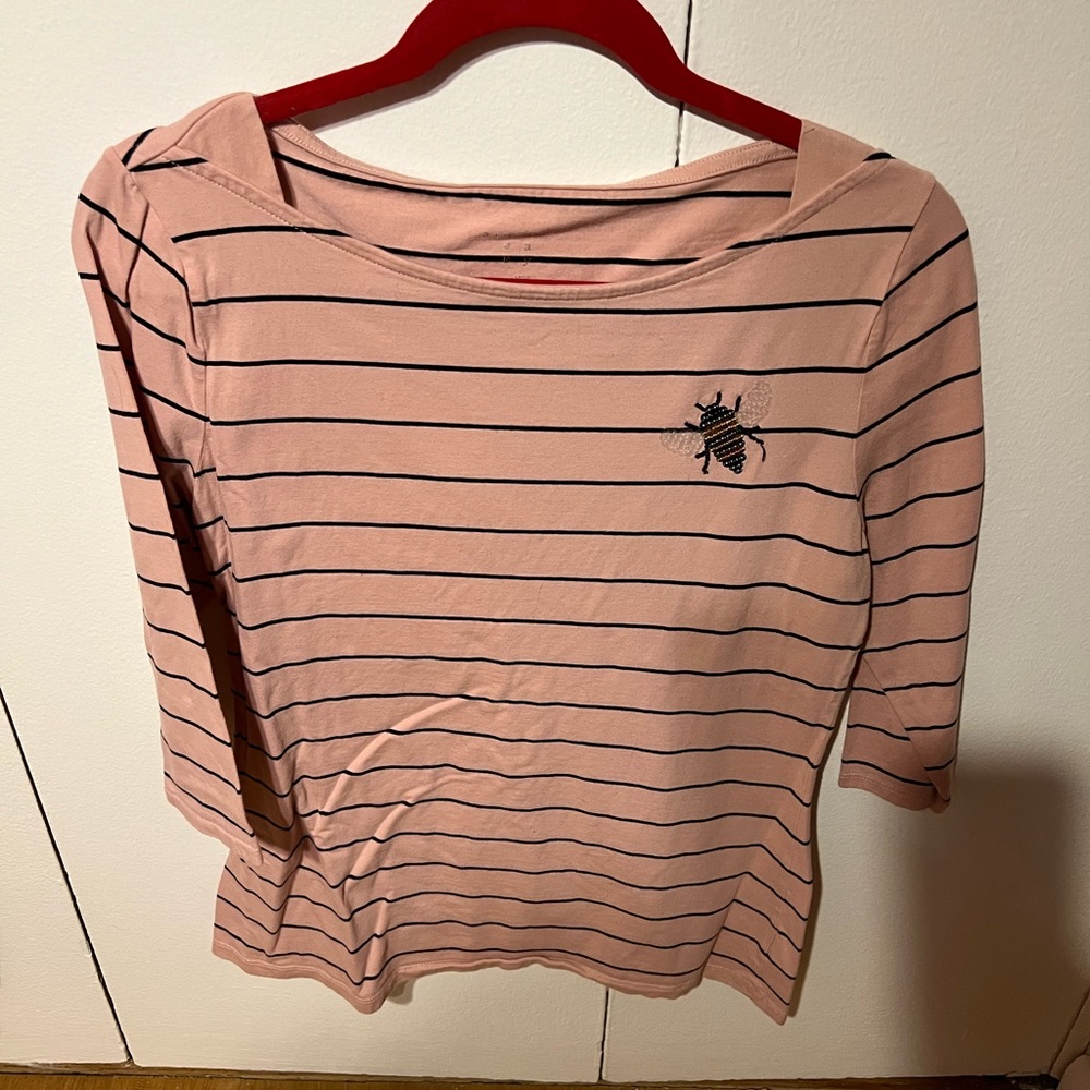 Pink Tee with Embroidered Bee — L